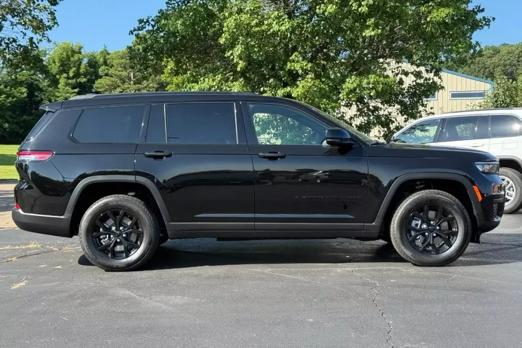 2025 Jeep Grand Cherokee Altitude X photo 1