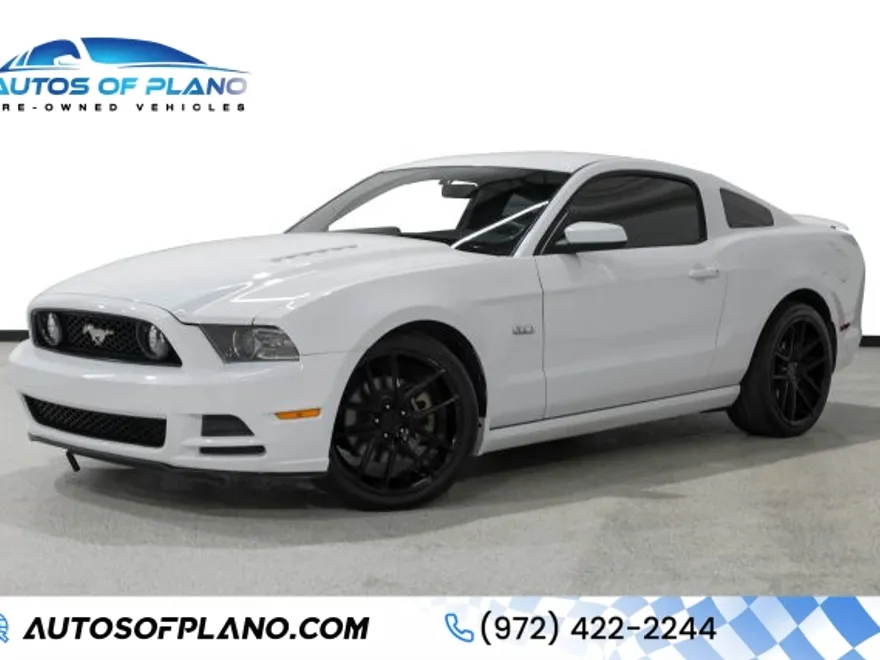 2014 Ford Mustang GT Premium photo 1