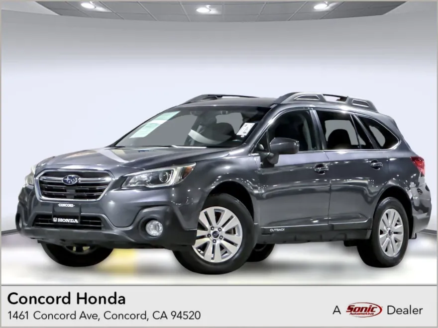 2019 Subaru Outback 2.5i Premium photo 1