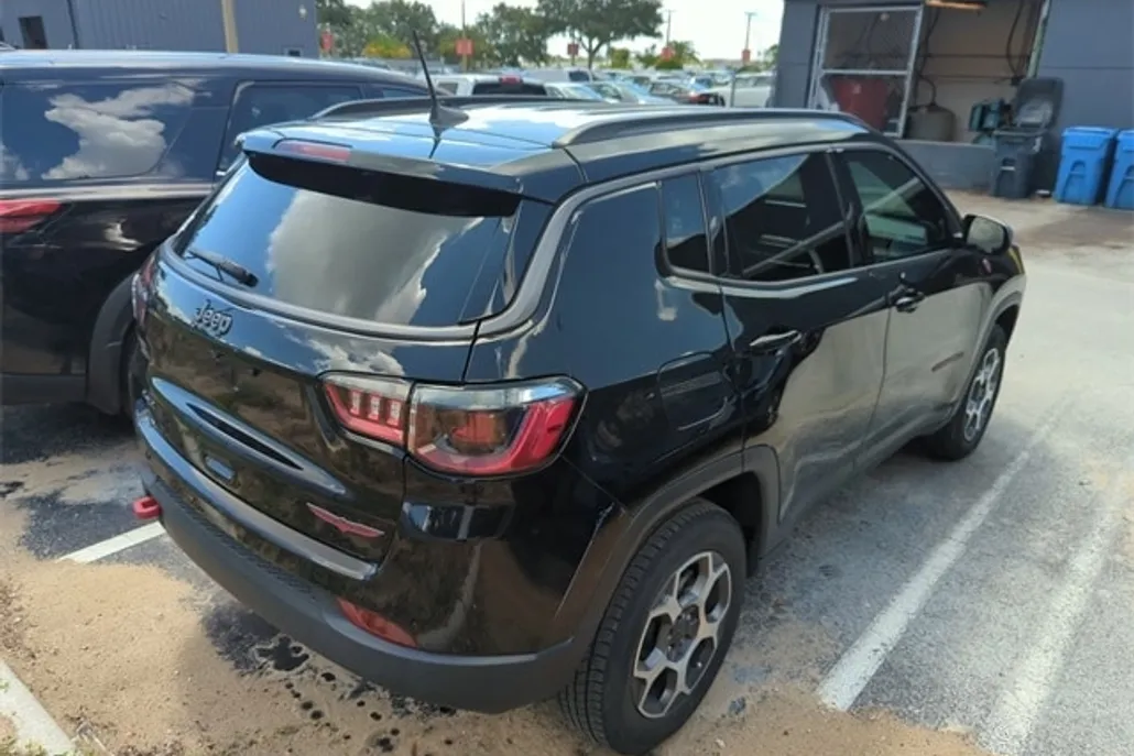 2022 Jeep Compass Trailhawk photo 1