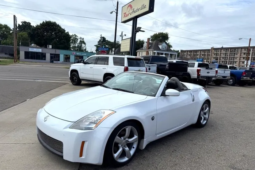 2004 Nissan 350Z Enthusiast photo 1