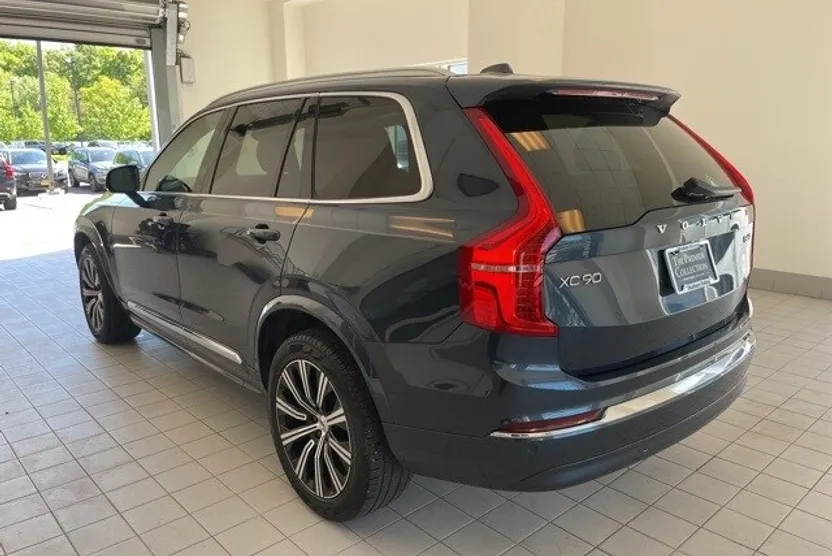 2023 Volvo XC90 AWD Plus photo 1