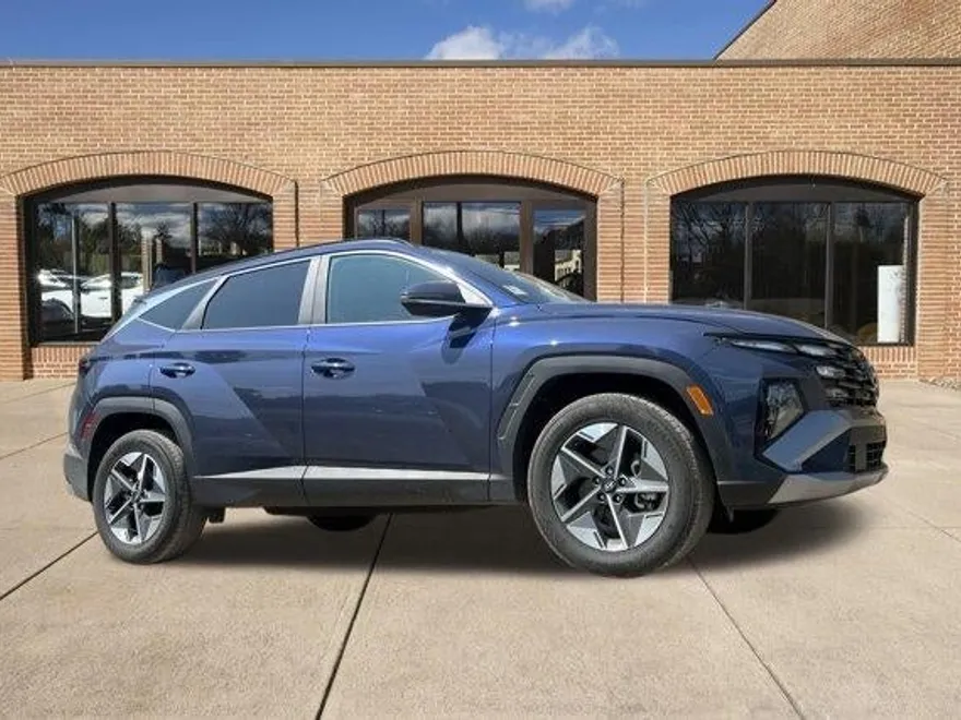 2025 Hyundai Tucson SEL Convenience photo 1
