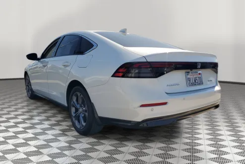 2024 Honda Accord Hybrid EX-L photo 2