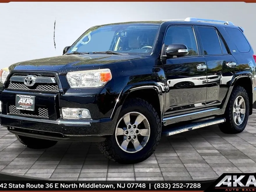2011 Toyota 4Runner SR5 photo 1