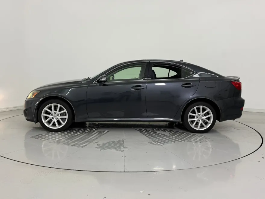2011 Lexus IS 350 photo 1