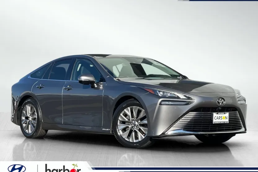 2023 Toyota Mirai XLE photo 1
