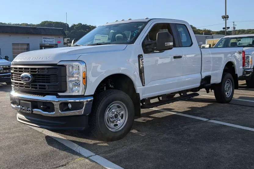 2026 Ford F-350 XL photo 1