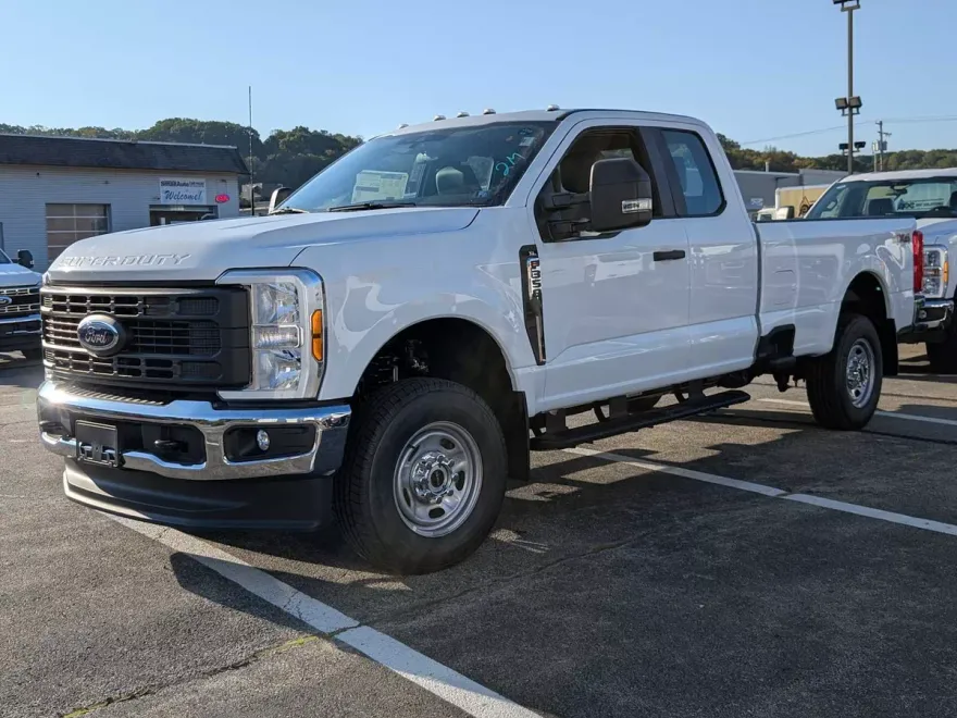 2026 Ford F-350 XL photo 1