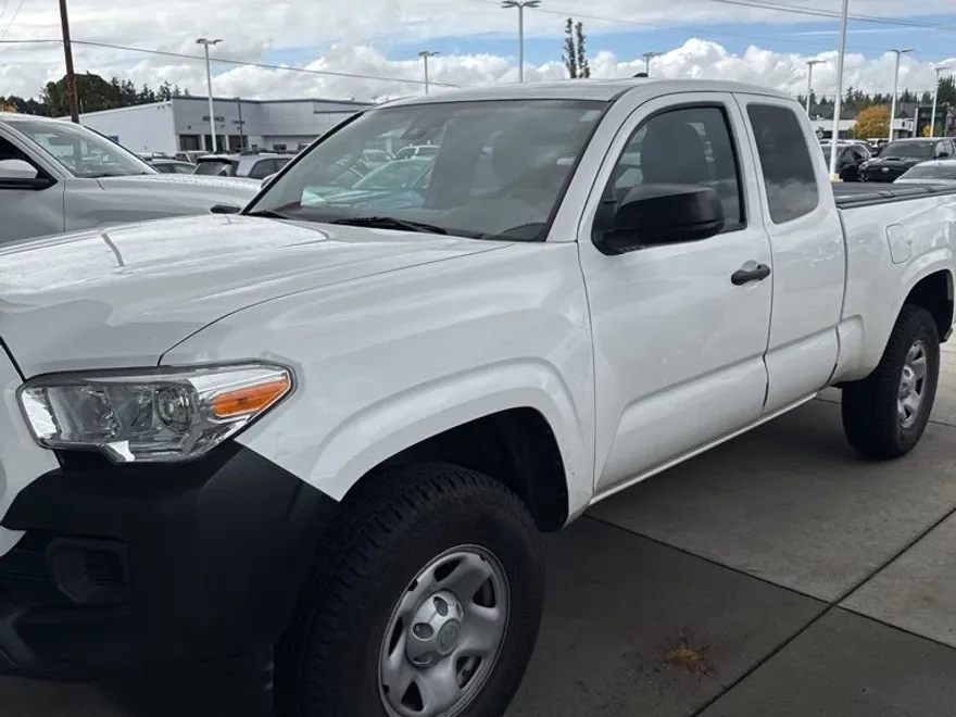 2019 Toyota Tacoma SR photo 1