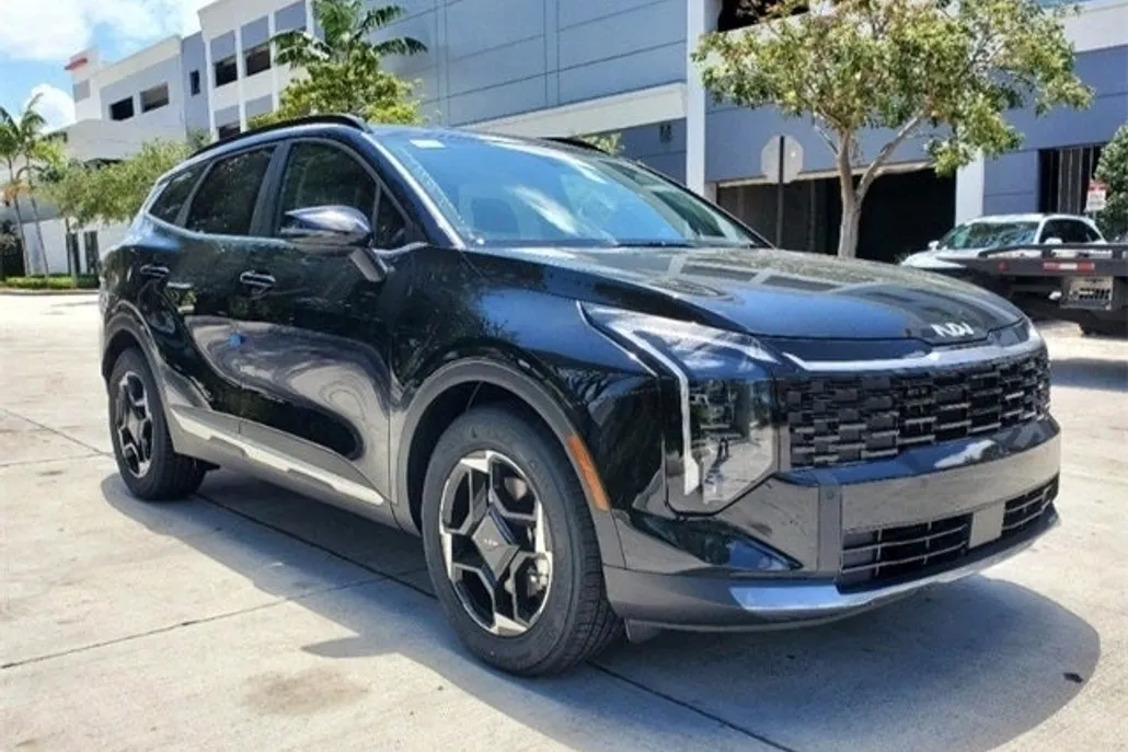 2026 Kia Sportage EX photo 1