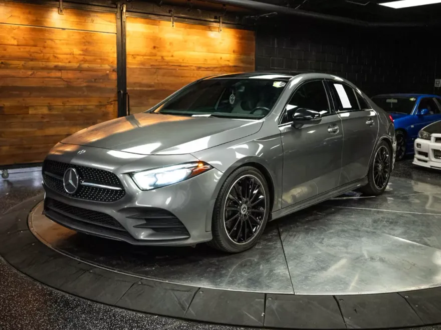 2019 Mercedes Benz A 220 photo 1