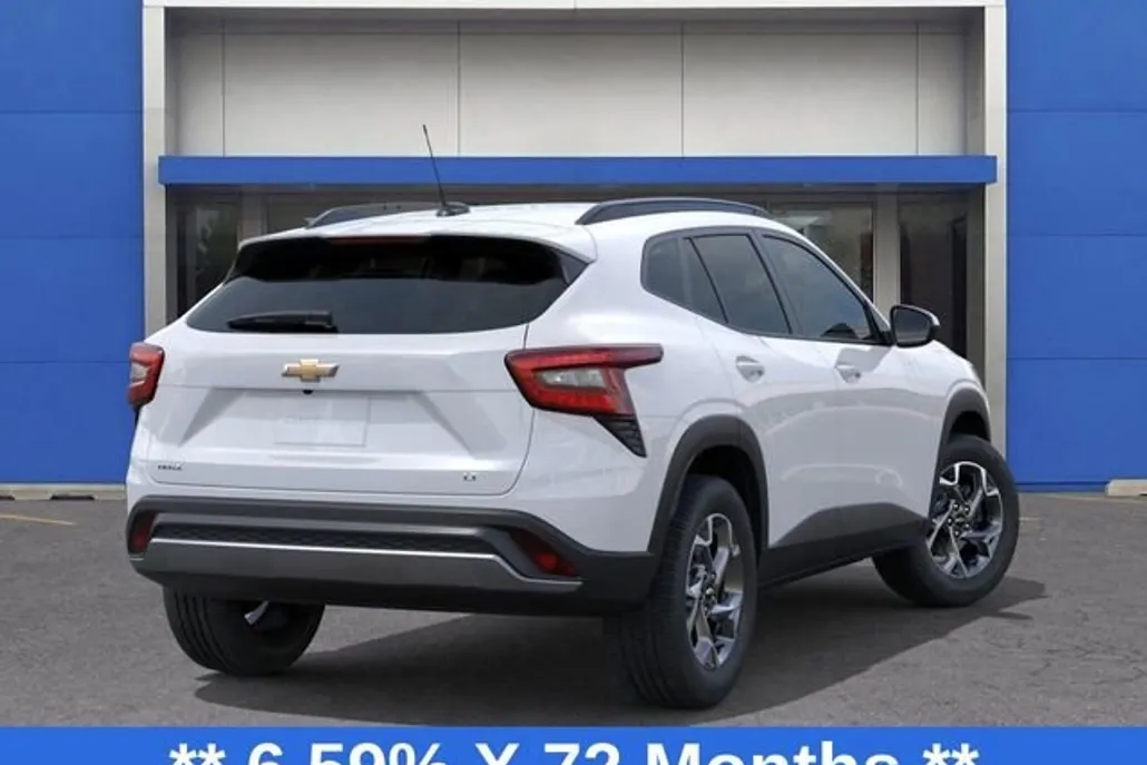 2026 Chevrolet Trax LT photo 1