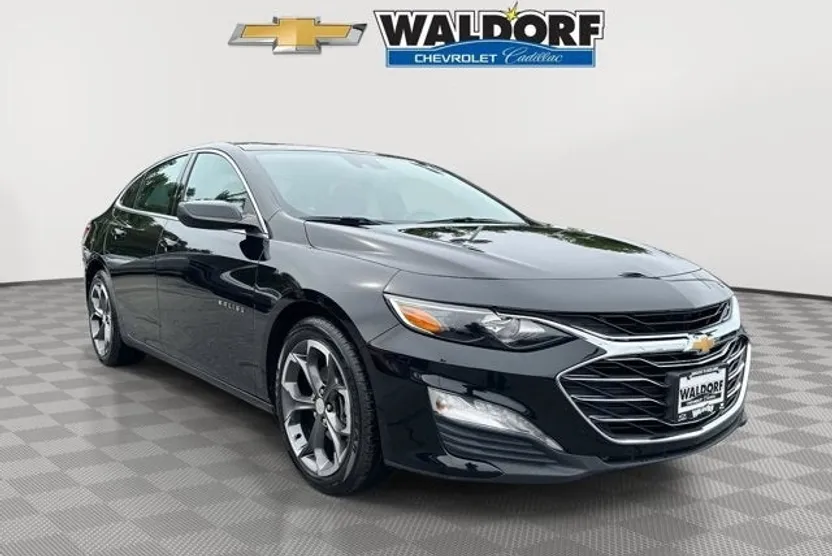 2023 Chevrolet Malibu 1LT photo 1