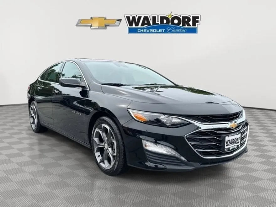 2023 Chevrolet Malibu 1LT photo 1