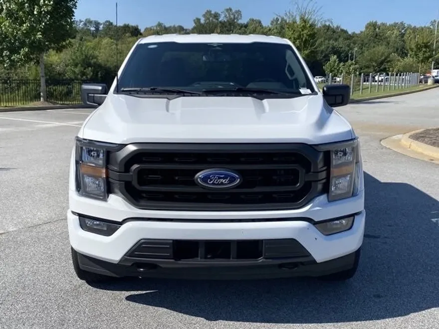2023 Ford F-150 XLT photo 1