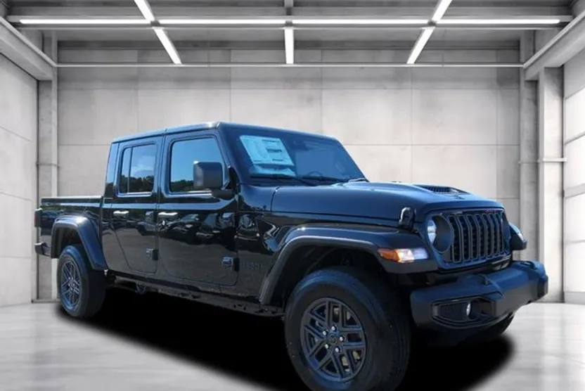 2025 Jeep Gladiator Sport S photo 1