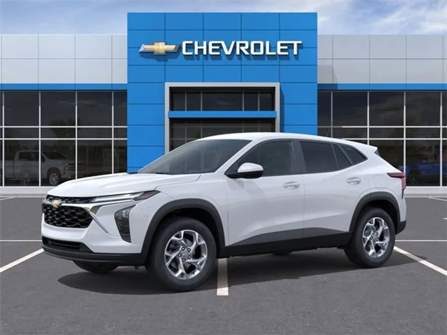 2026 Chevrolet Trax LS photo 1