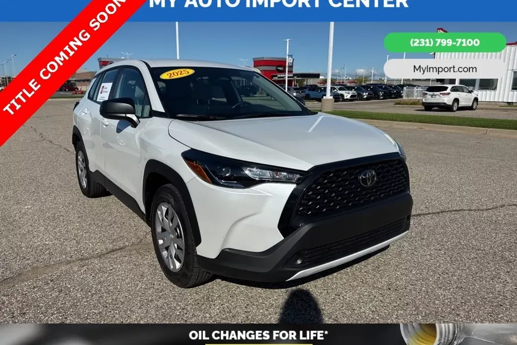 2025 Toyota Corolla Cross L photo 1