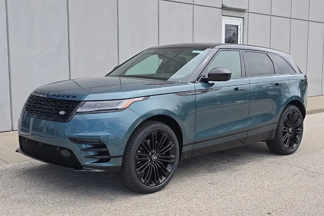 2026 Land Rover Range Rover Velar SE photo 1