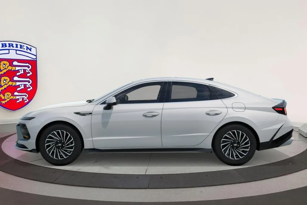 2026 Hyundai Sonata Hybrid Limited photo 1