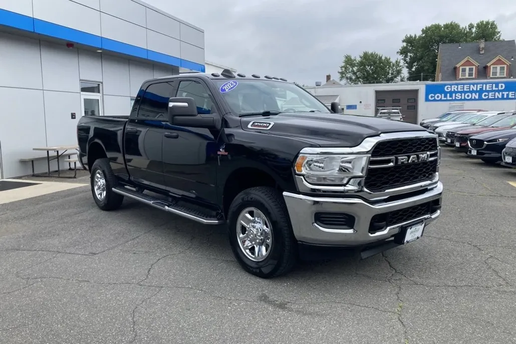 2023 Ram 3500 Tradesman photo 1