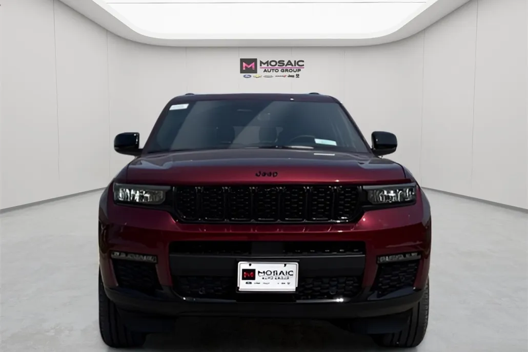 2025 Jeep Grand Cherokee Limited photo 1