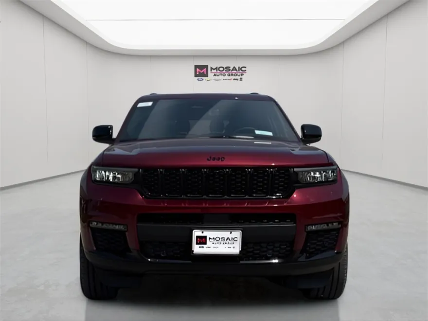 2025 Jeep Grand Cherokee Limited photo 1