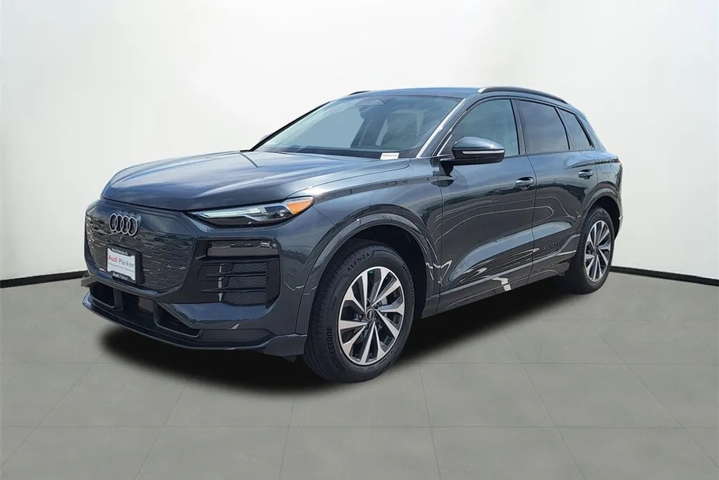 2025 Audi Q6 E-tron Premium photo 1