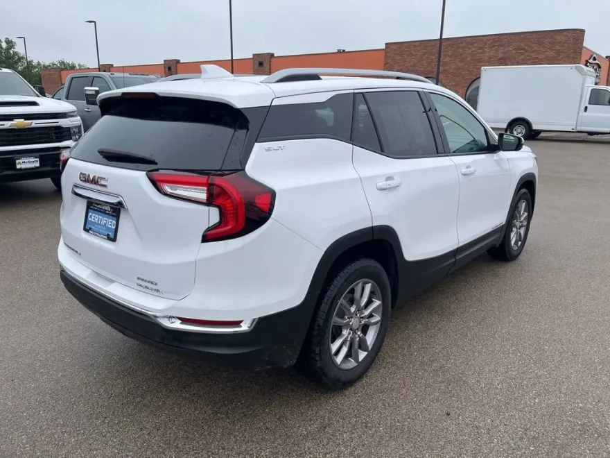 2024 Gmc Terrain SLT photo 1