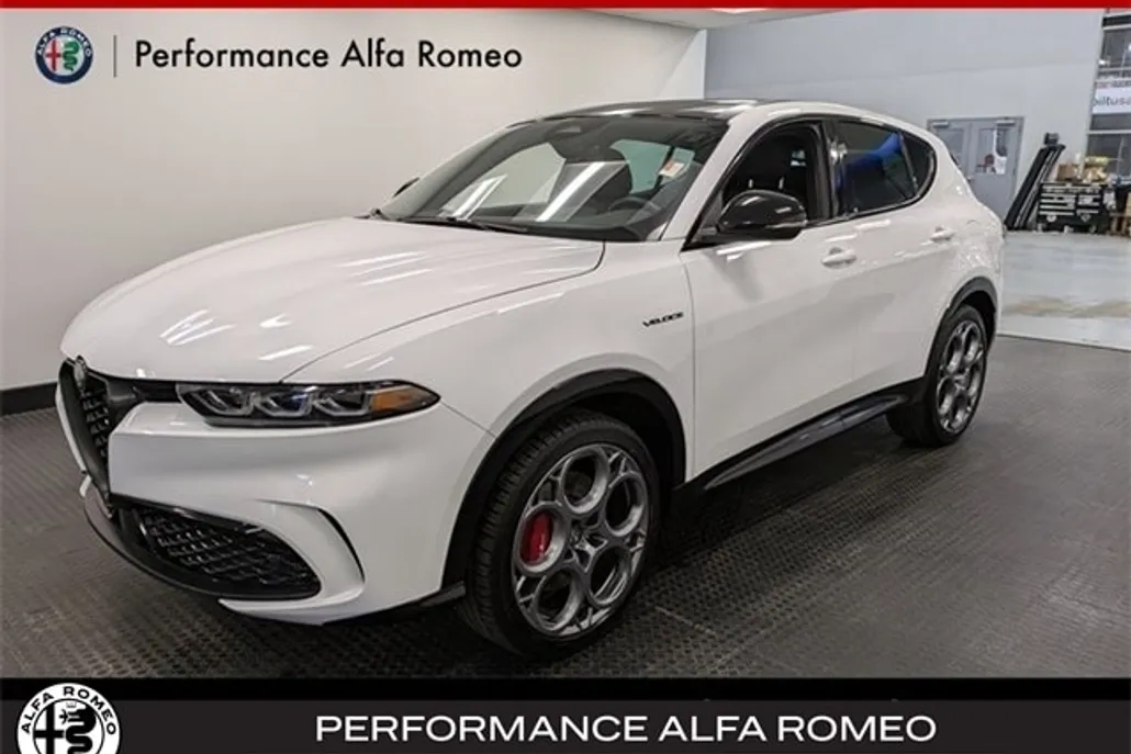 2024 Alfa Romeo Tonale Veloce photo 1