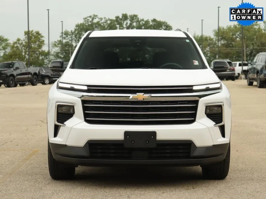 2025 Chevrolet Traverse photo 1