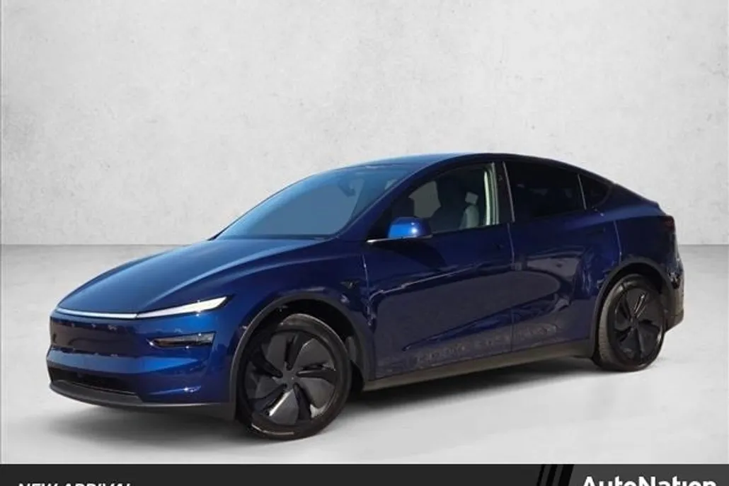 2026 Tesla Model Y Long Range photo 1
