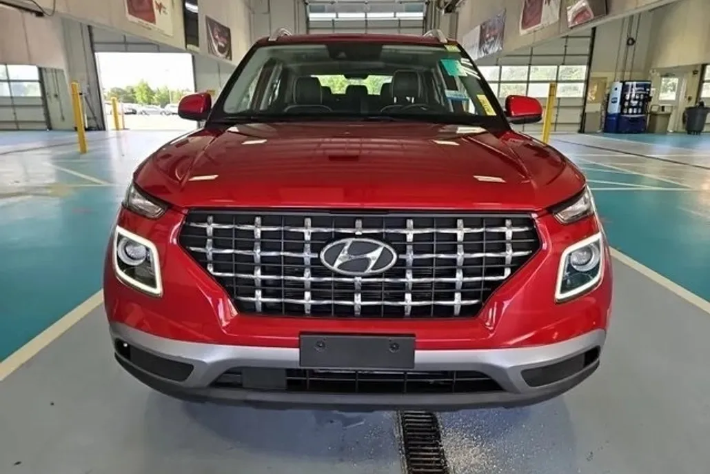 2022 Hyundai Venue SEL Limited photo 1