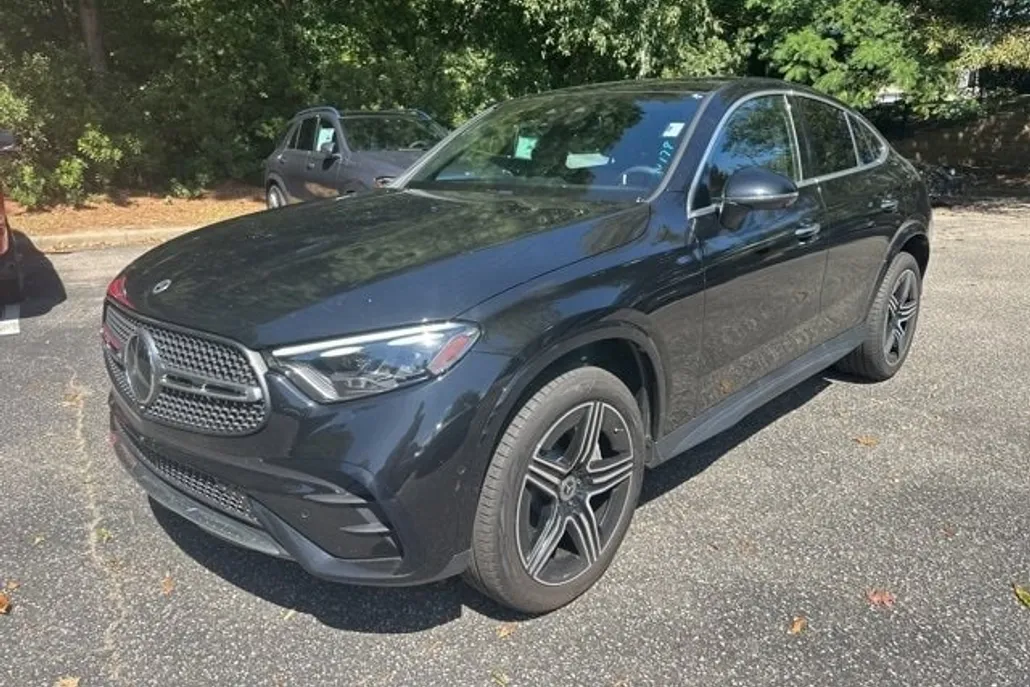 2024 Mercedes Benz GLC 300 photo 1