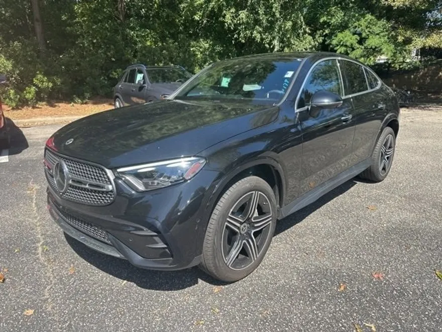 2024 Mercedes Benz GLC 300 photo 1
