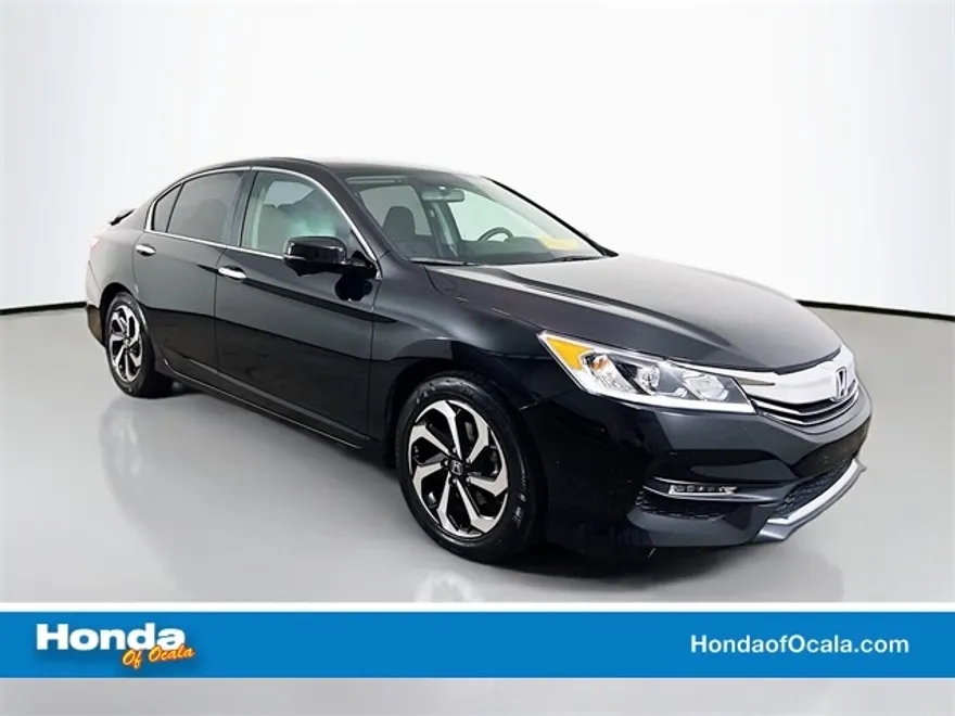 2017 Honda Accord EX photo 1