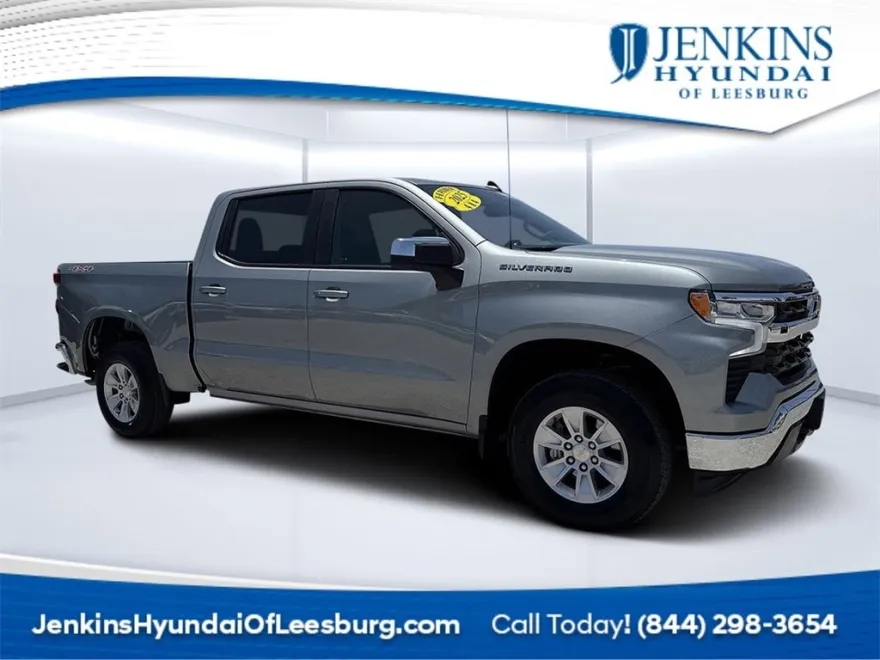 2025 Chevrolet Silverado 1500 LT photo 1