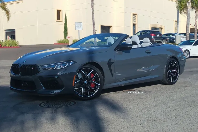 2025 Bmw M8 Competition Convertible photo 1