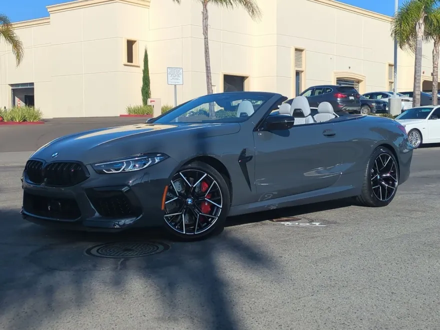 2025 Bmw M8 Competition Convertible photo 1