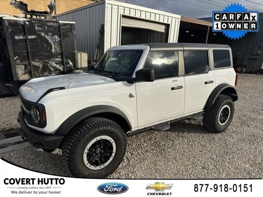 2023 Ford Bronco Black Diamond photo 1