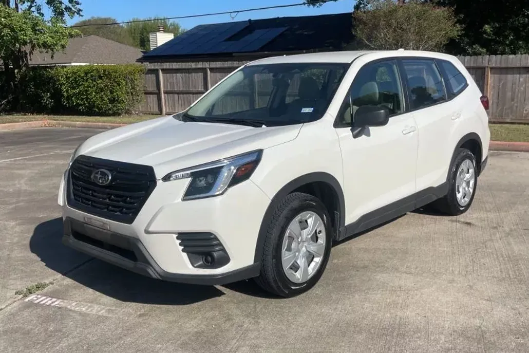 2022 Subaru Forester Sport photo 1