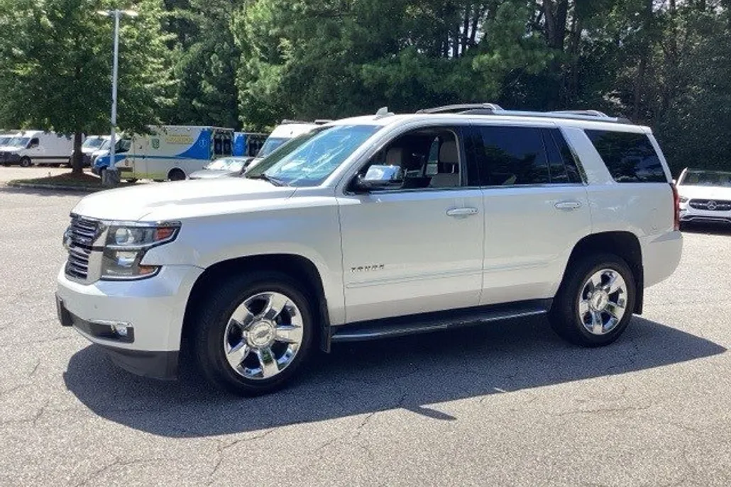 2017 Chevrolet Tahoe Premier photo 1