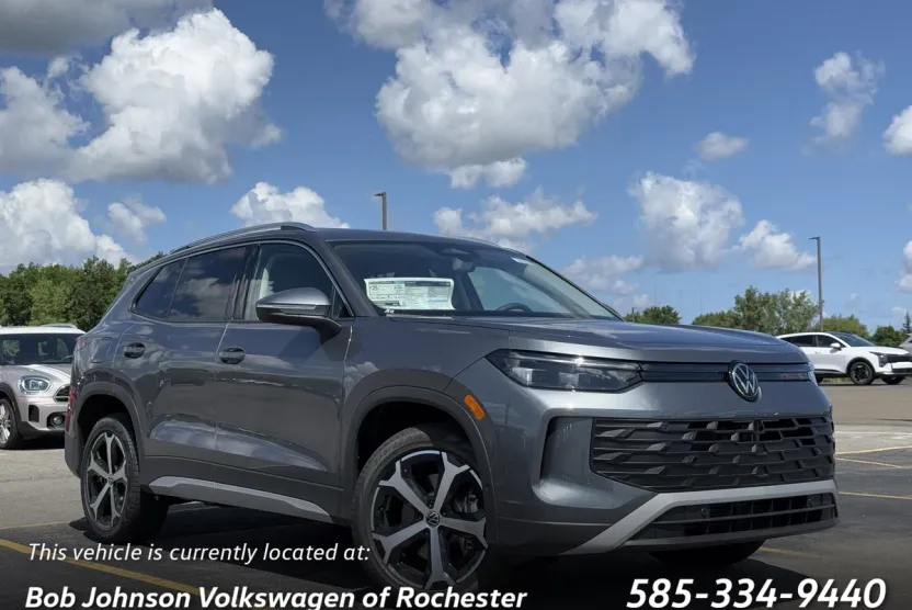 2025 Volkswagen Tiguan SE photo 1
