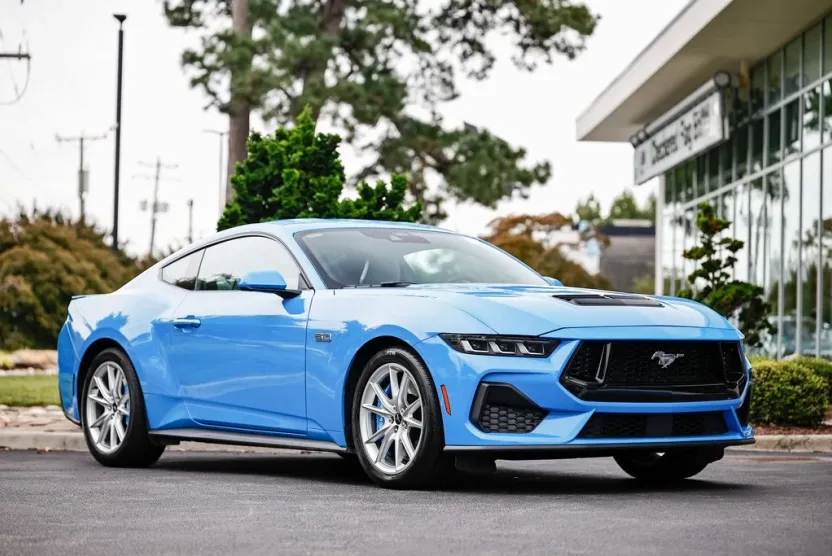 2024 Ford Mustang GT Premium photo 1