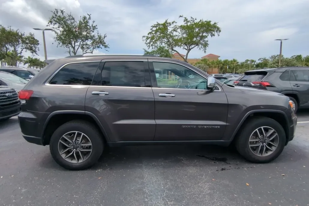 2020 Jeep Grand Cherokee Limited photo 1