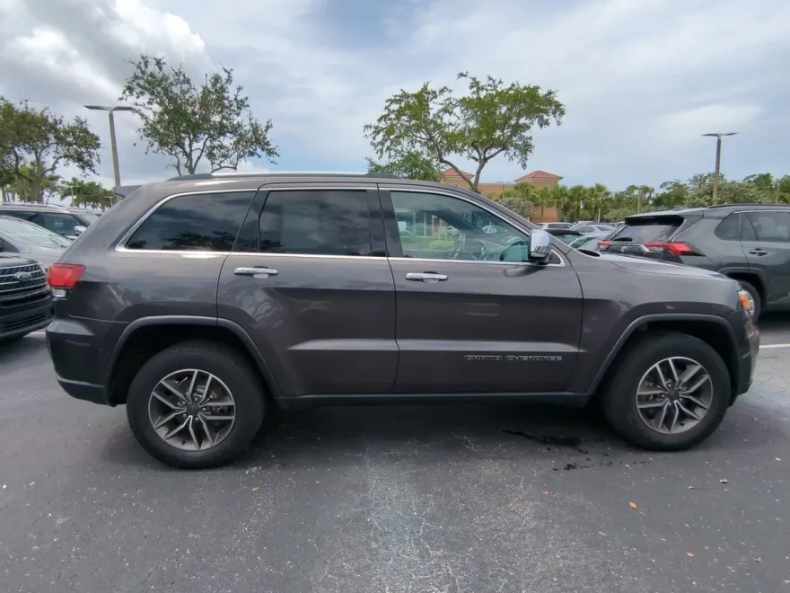 2020 Jeep Grand Cherokee Limited photo 1