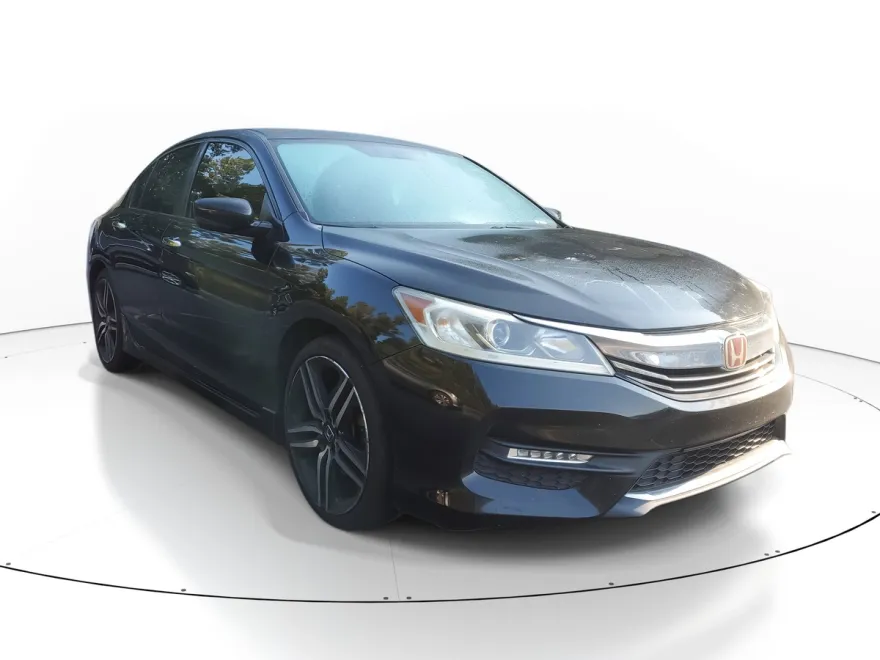 2017 Honda Accord Sport photo 1