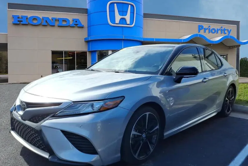 2019 Toyota Camry XSE photo 1