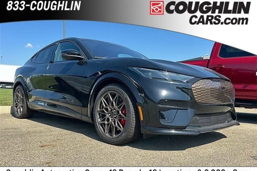 2025 Ford Mustang Mach-E GT photo 1